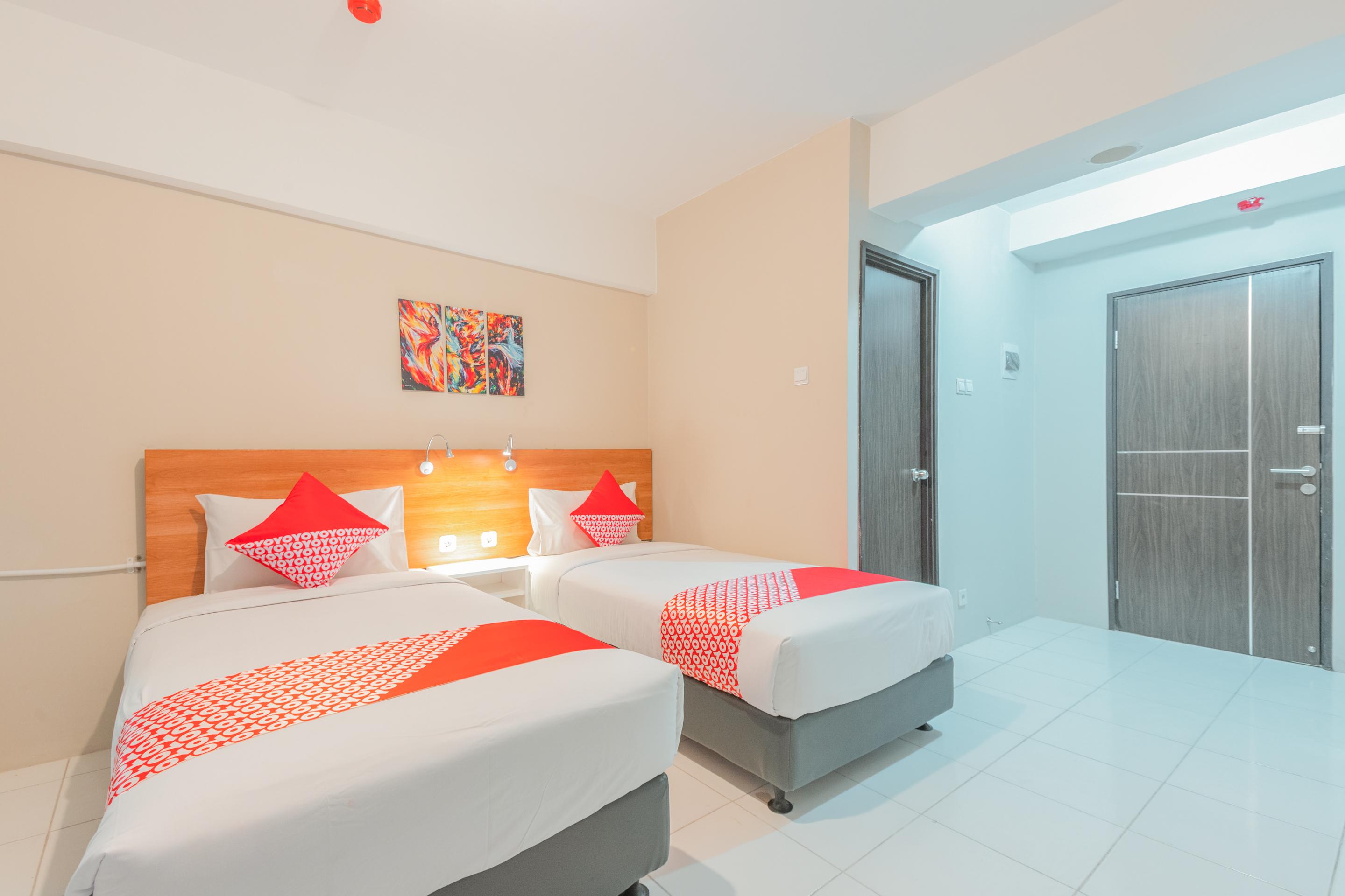 Flagship 750 Mont Blanc Hotel Bekasi Kültér fotó