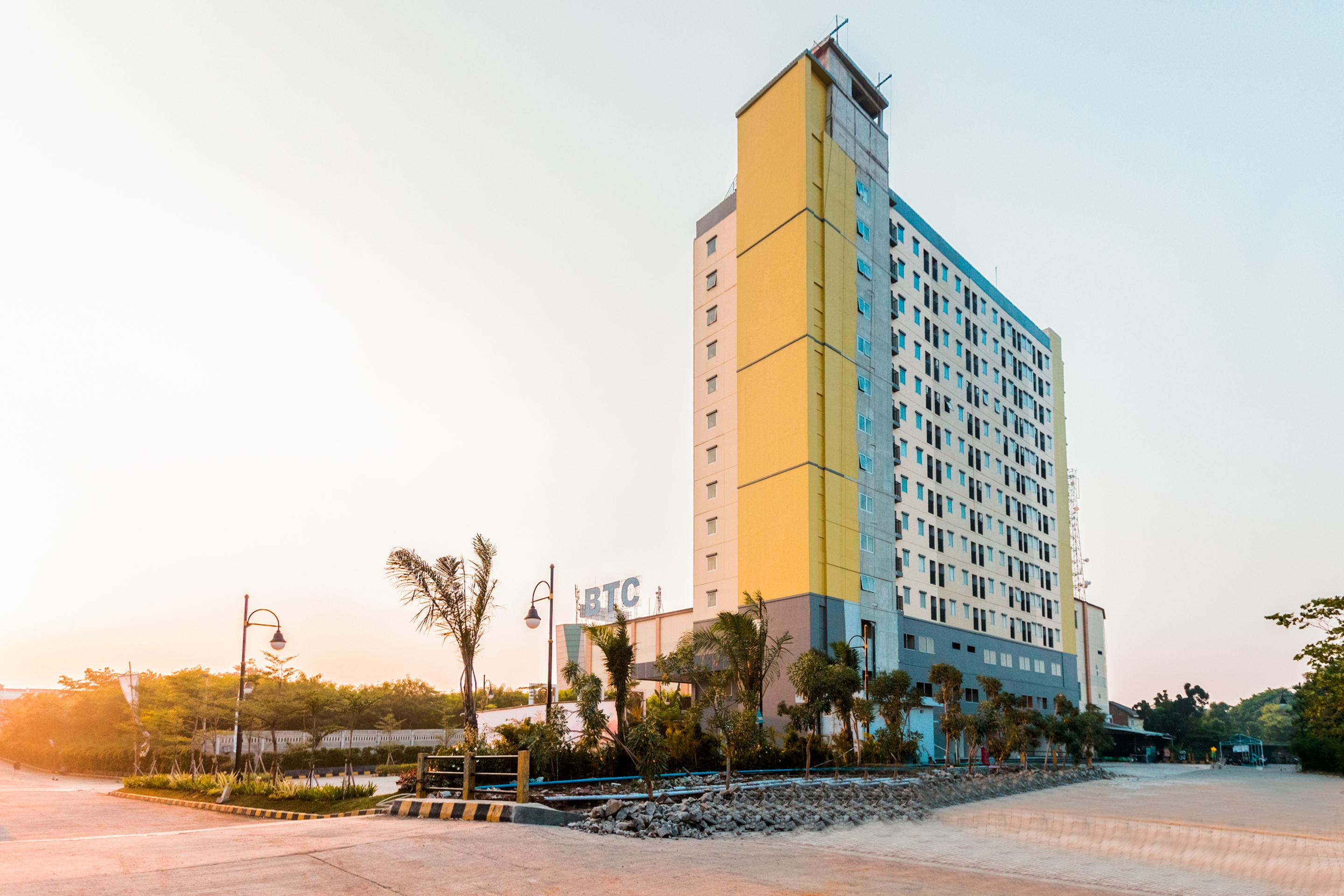 Flagship 750 Mont Blanc Hotel Bekasi Kültér fotó